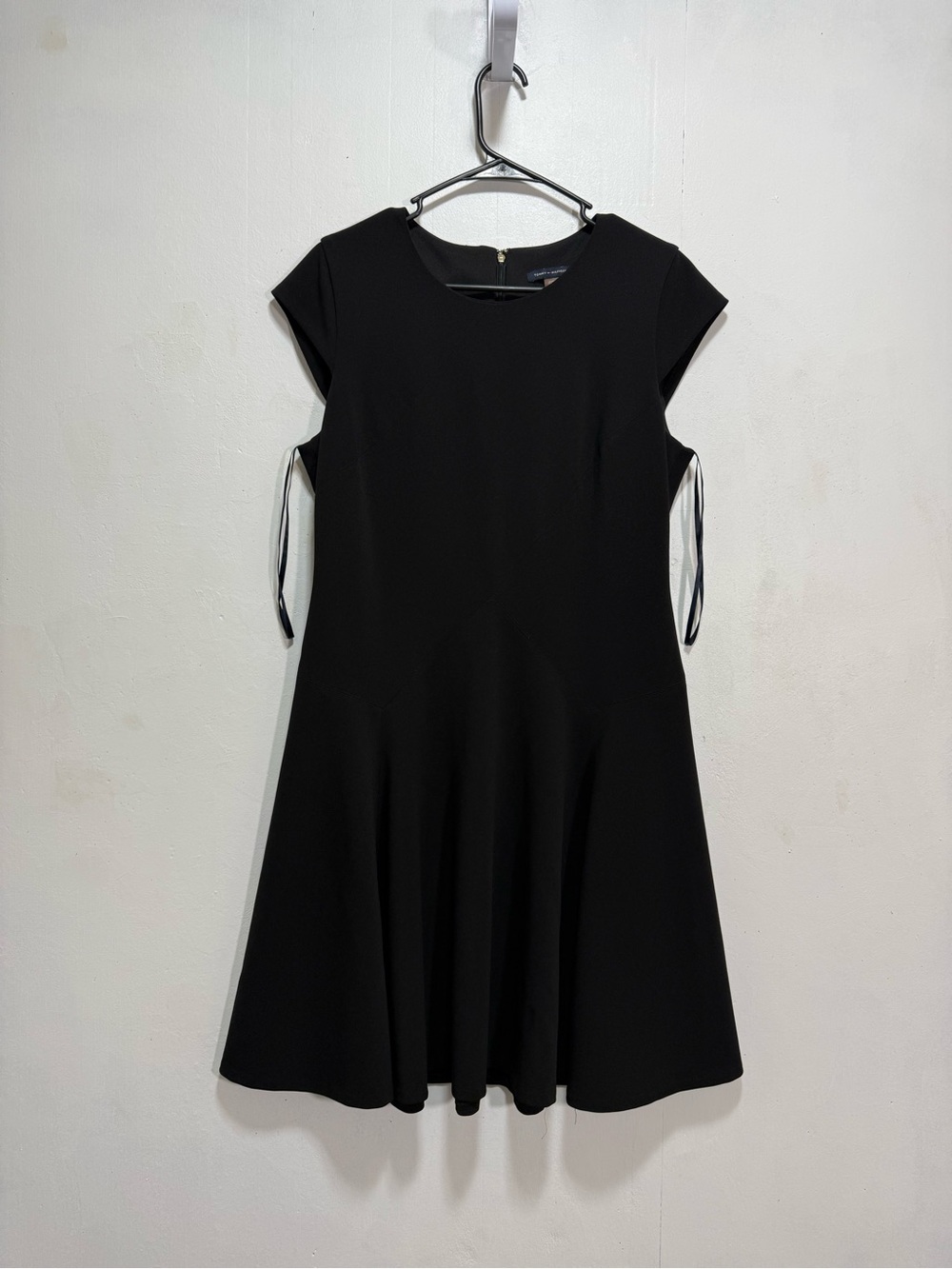 Tommy Hilfiger Black Cap-Sleeve Fit & Flare Dress Women's Sz 12